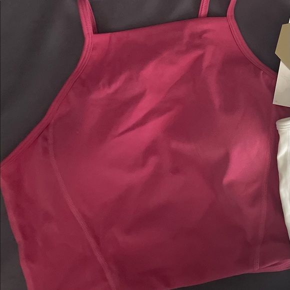 Buffbunny Ivy Crop - Picture 2 of 3